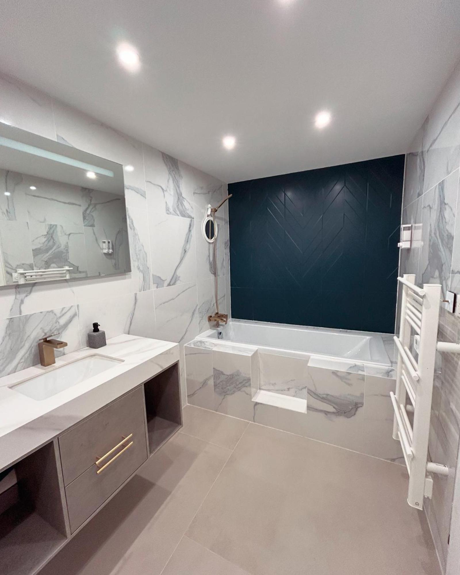 Eze - Appartement Dans Bas De Villa Avec Piscine Pres De Monaco エクステリア 写真